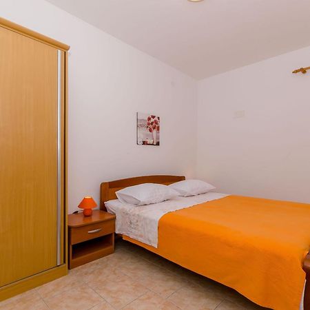Apartments Helena Ivan Dolac Exterior foto